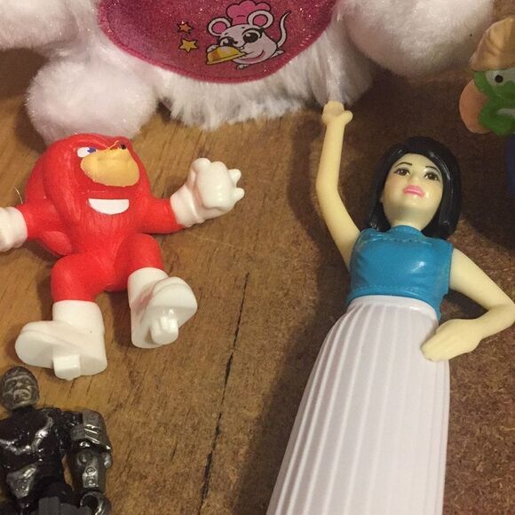 Random Mini Toys - Picture 5 of 8